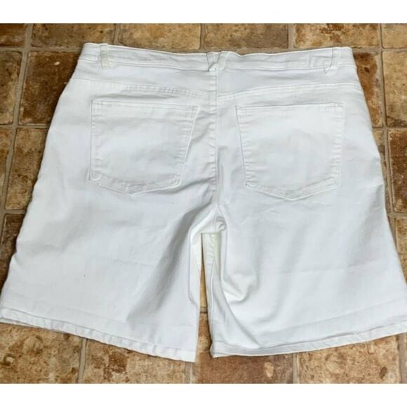 "Ab"solution® 5" White Denim Shorts NWT size 10 - Picture 4 of 6